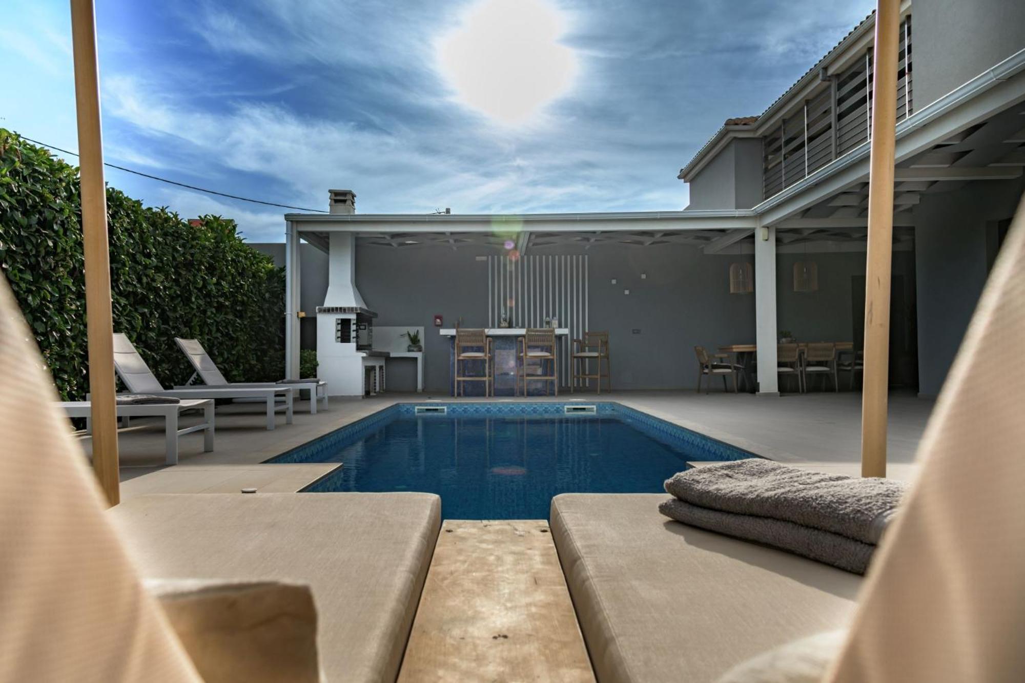 Dareia Suites Plános Exteriör bild